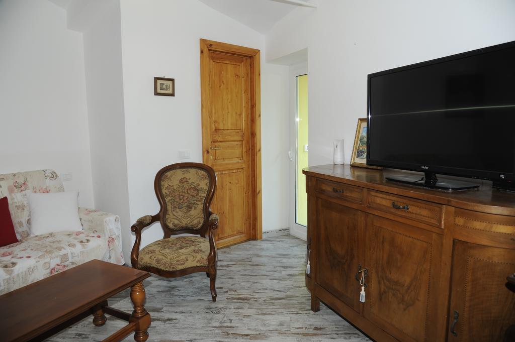 Medieval House Ventimiglia Luaran gambar