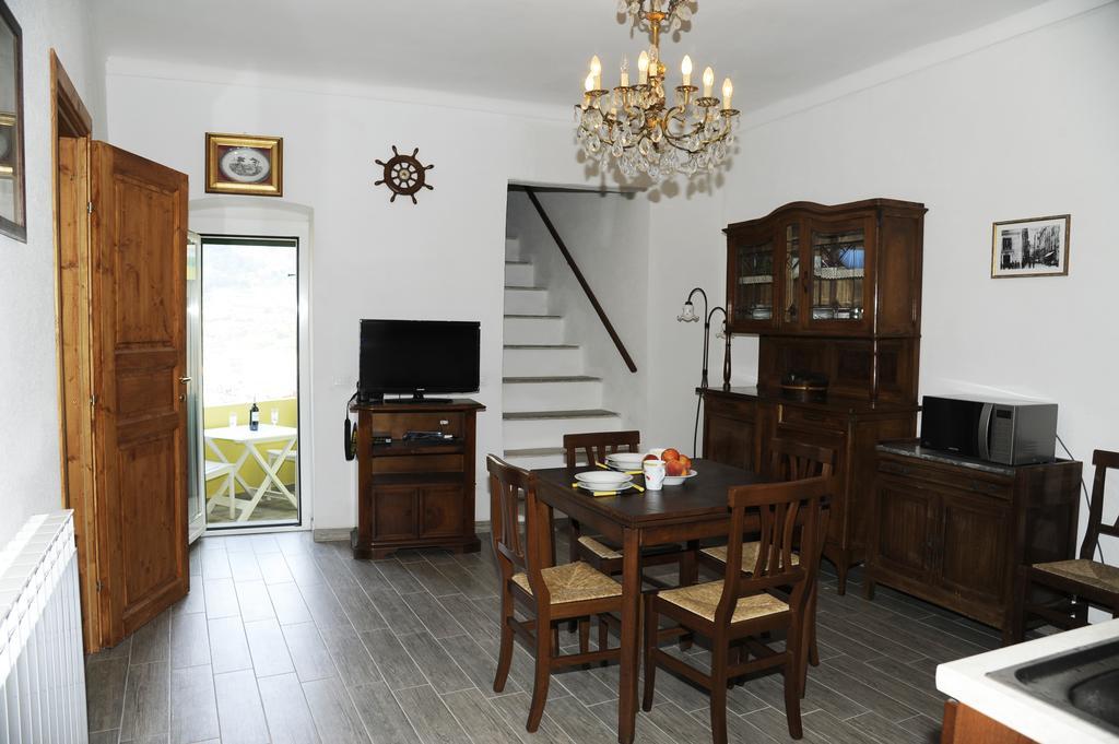 Medieval House Ventimiglia Luaran gambar