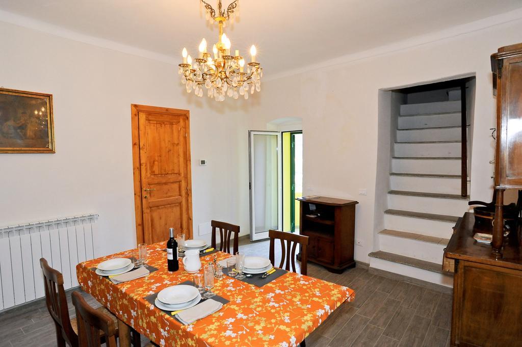 Medieval House Ventimiglia Luaran gambar