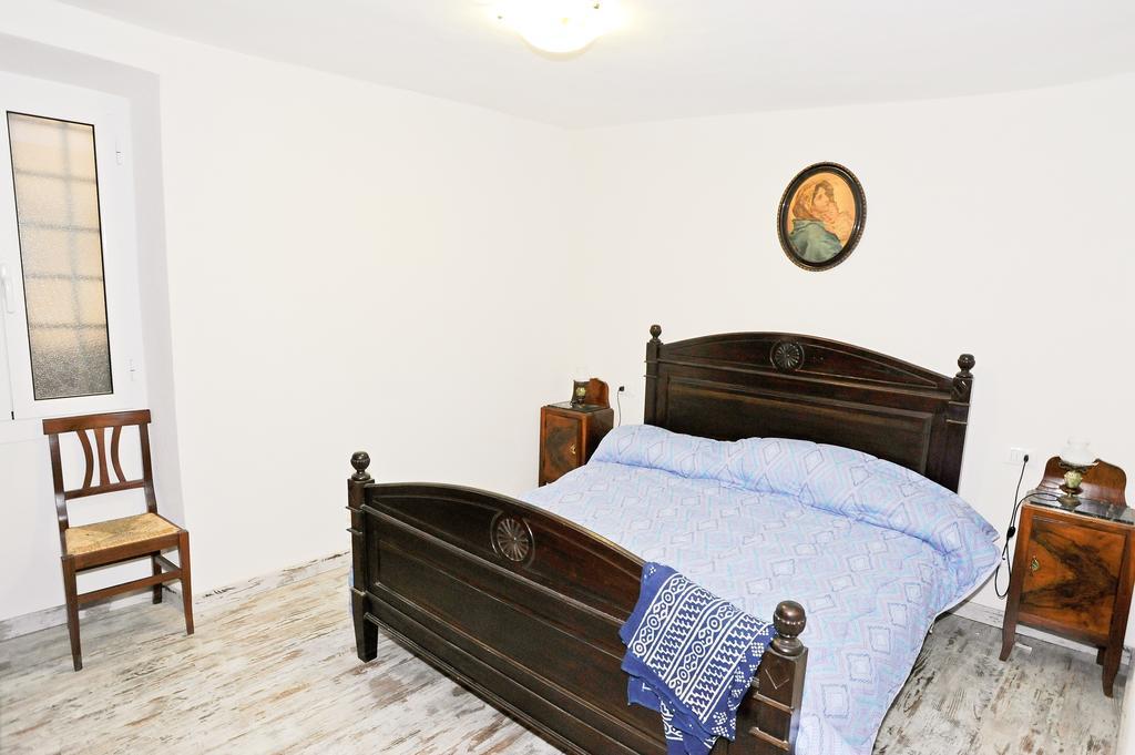 Medieval House Ventimiglia Luaran gambar