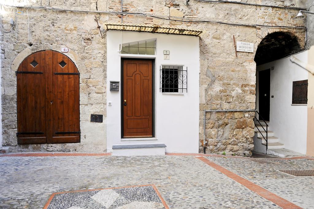 Medieval House Ventimiglia Luaran gambar