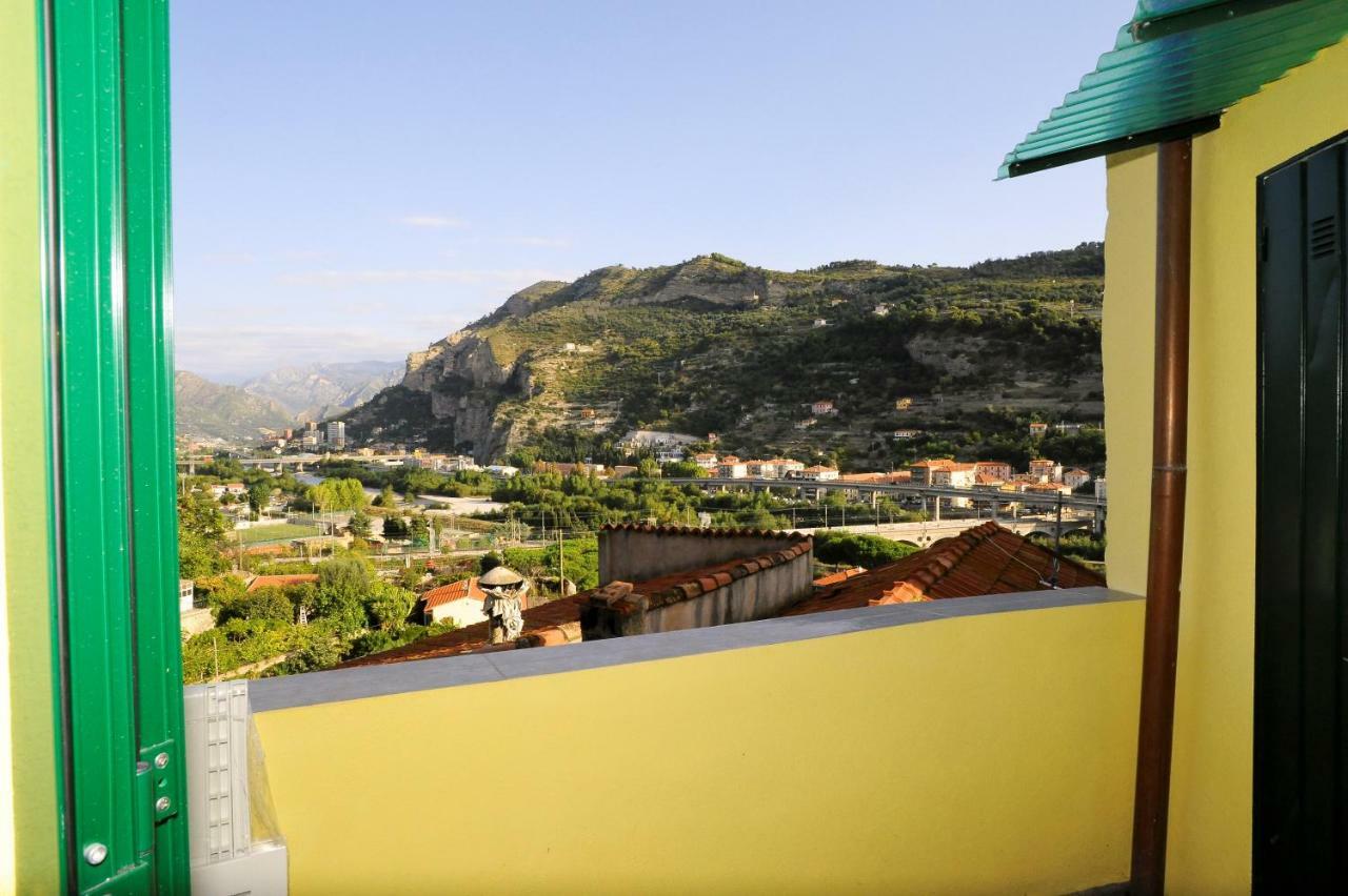 Medieval House Ventimiglia Luaran gambar