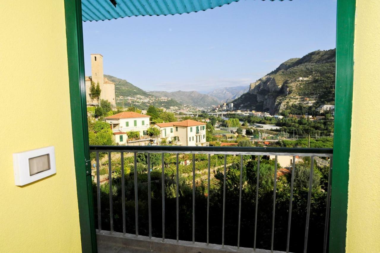 Medieval House Ventimiglia Luaran gambar