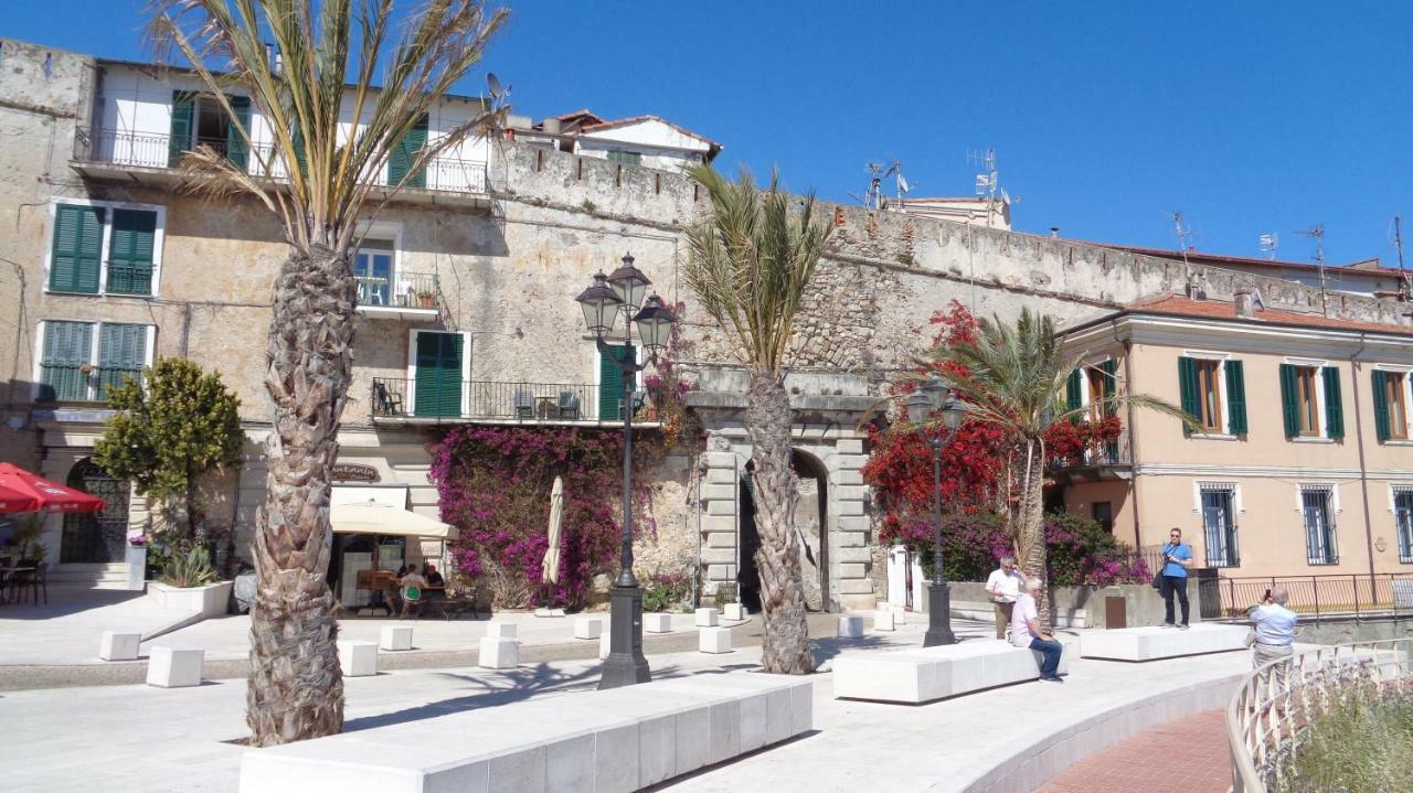 Medieval House Ventimiglia Luaran gambar